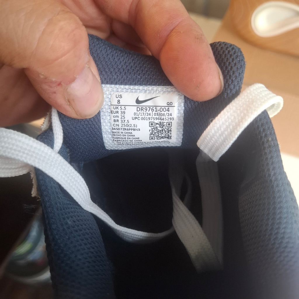 Nike Trainers DR9761-004 – Very Good Condition UK 5.5
