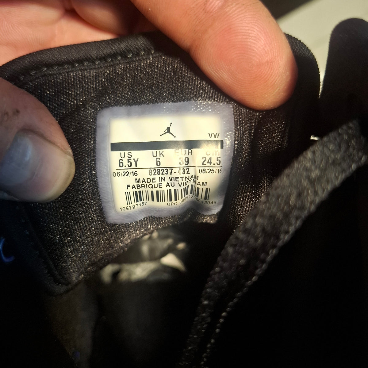 Jordan Trainers UK 6.5Y – Blue and Black, Good Condition