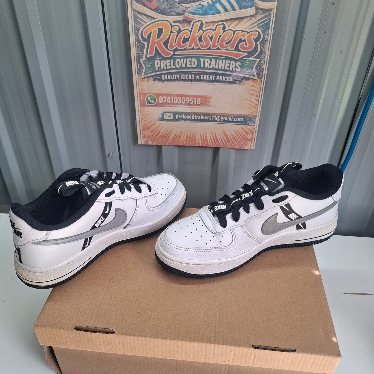 Nike Air Force 1 Low Trainers - White/Black, Very Good Condition UK 5