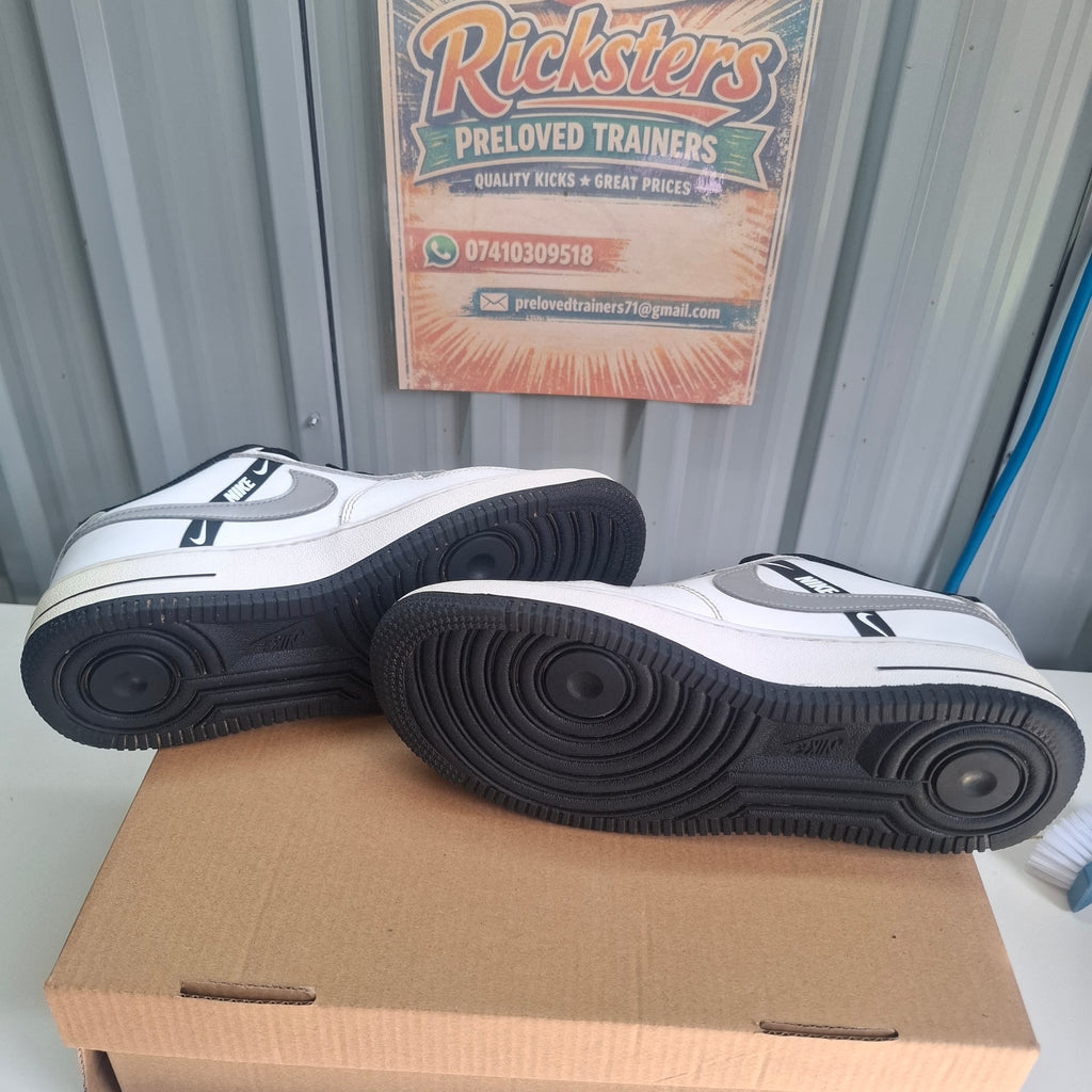 Nike Air Force 1 Low Trainers - White/Black, Very Good Condition UK 5