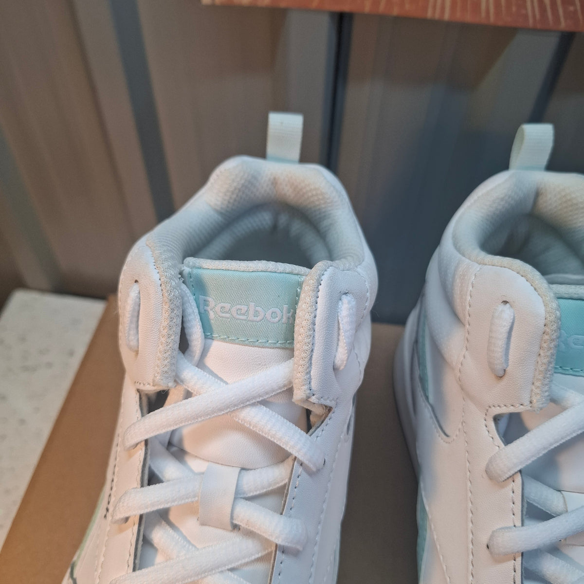 Reebok White High-Top Trainers – As Good As New UK 5.5