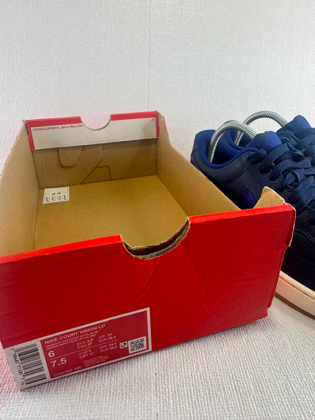 Nike Women's Blue and Navy Trainers Uk 5.5
